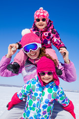 Wall Mural - family in wintertime