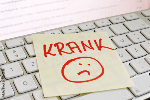 Fotografia Notiz auf Computer Tastatur: Krank