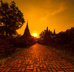 Wall Mural - Sukhothai historical park: the old town of Thailand in 800 years