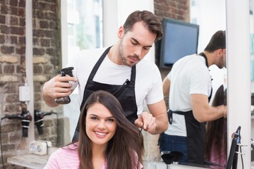 Poster - Pretty brunette getting her hair cut