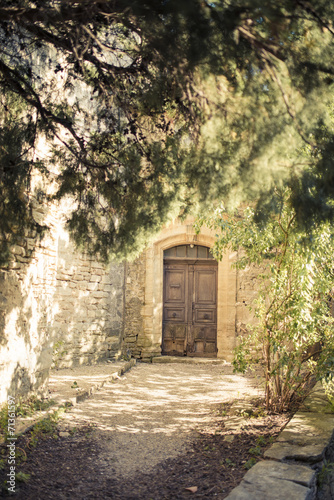 Naklejka na drzwi village in provence