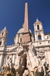 Piękna fontanna Cztery Rzeki na Piazza Navona w Rzymie, Włochy