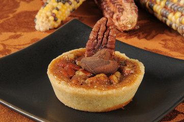 Wall Mural - Mini pecan pie