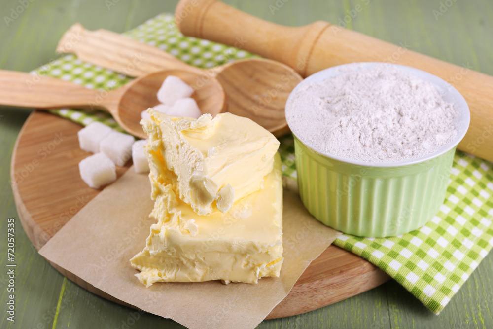 Components of cookies, on color wooden background