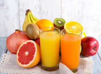 Fruit and vegetable juice and fresh fruits