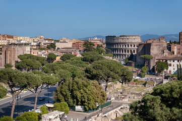 Fototapete - Ariel view of Rome: including the Colosseum and Roman Forum..
