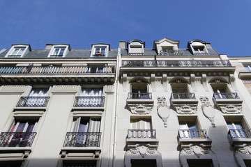 Canvas Print - Façade d'immeuble ancien à Paris	