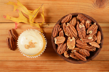 Sticker - Pecan pie cupcake