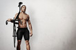 © SFIO CRACHO - Athlete with bicycle