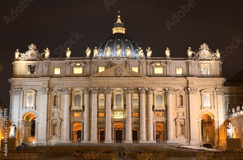 Plakat Bazylika św. Piotra nocą w Rzymie  