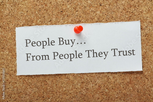 Fotografía People Buy From People They Trust Reminder Message