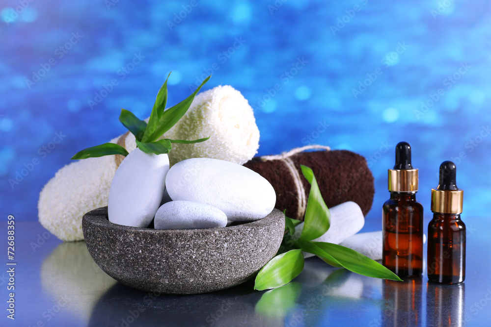 Spa composition with bamboo and spa stones