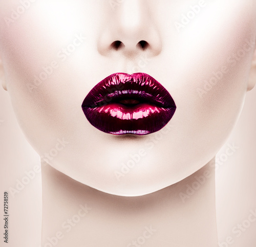 Fototapeta do kuchni Sexy Red Lips. Beauty Model Woman's Face closeup