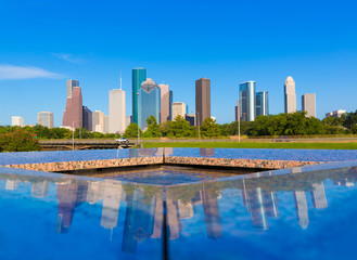 Fototapete - Houston skyline and Memorial reflection Texas US