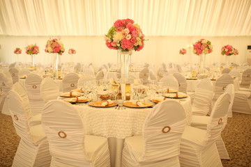 Poster - Beautifully decorated wedding table