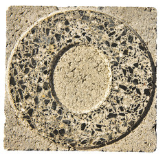 Leinwandbilder - Letter O carved in a concrete block