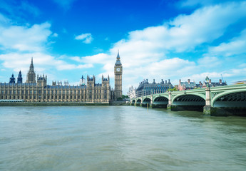 Canvas Print - Thames river and Westminster bridge on a beautiful London sunny