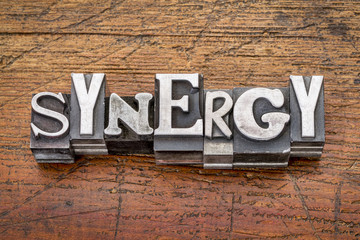 Canvas Print - synergy word in metal type