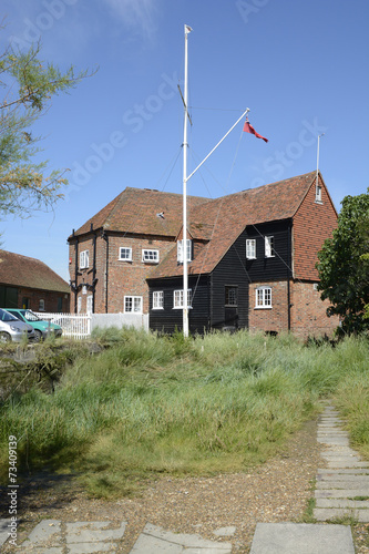 Fotografie, Tablou Sailing clubhouse at Bosham. Sussex. England