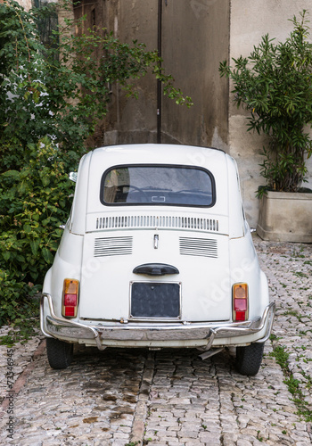 Fototapeta na wymiar Automobile vintage italiana