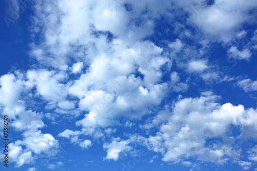 Naklejka na szybę Blue sky with clouds