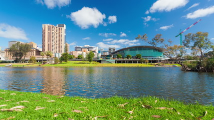 Poster - Motorized dolly timelapse video of Adelaide city