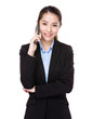 © leungchopan - Businesswoman chat with mobile phone