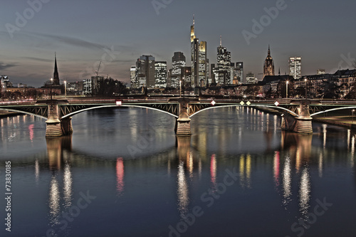 Obraz w ramie Frankfurt am Main, Blick von der Flößerbrücke (November 2014)