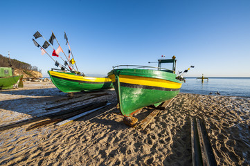 Fotomurali - Morze Bałtyckie, łodzie rybackie na plaży