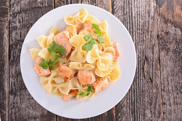 Wall Mural - pasta with salmon