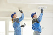 Plastererst at indoor ceiling work