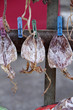 Frösche auf einem Markt in Laos