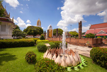 Wat Phar Sri Rattana Mahathat. Temple, Phitsanulok In Thailand