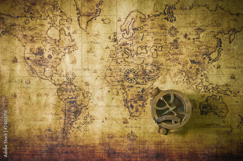 Plakat stara mapa z kompasem