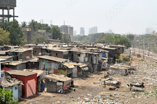Fotografía Ramshackle huts in Mumbai's slum Dharavi