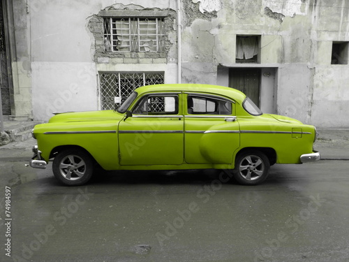 Fototapeta do kuchni American old car in Cuba