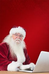 Aufkleber - Composite image of santa surfs on the internet