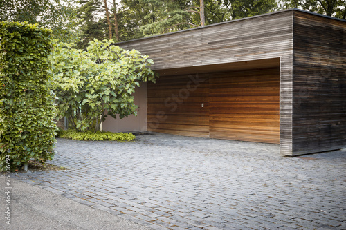 Fotografía Car garage on the countryside of switzerland
