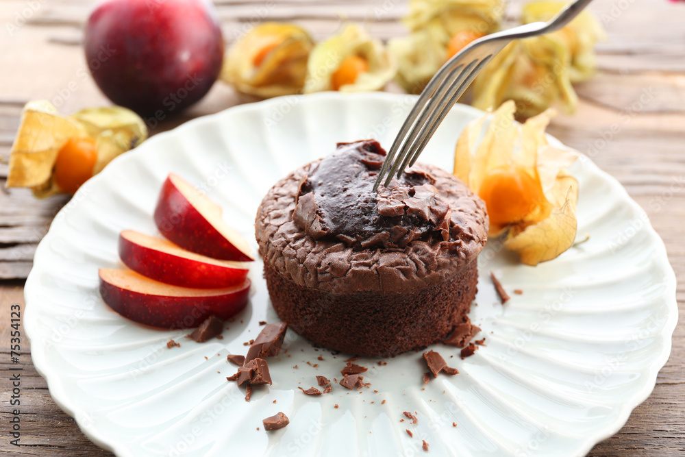Hot chocolate pudding with fondant centre, close-up