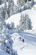 Tourengeher im verschneiten Tirol