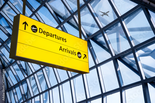 Fotografía Check in, Airport Departure & Arrival information board sign