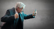 © dbunn - Smartphone hass
