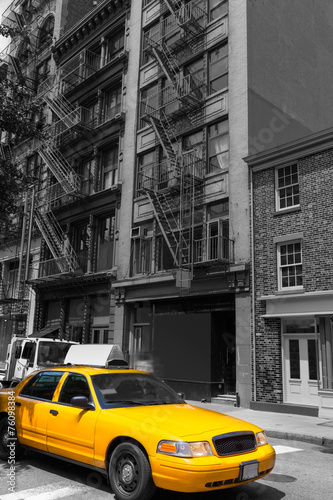 Naklejka na szybę New York Soho buildings yellow cab taxi NYC USA