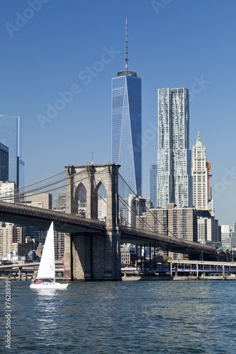 the-new-york-downtown-w-brooklyn-bridge