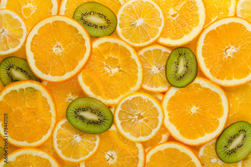 Cuadros en Lienzo Fondo de frutas sanas en rodajas