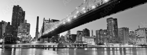 Naklejka na szybę New York City night panorama