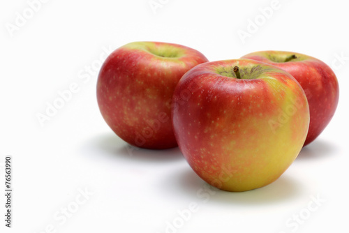 500_F_76563990_SIqvVMFdcykVxSANNcc9XghY3VoCqH58.jpg