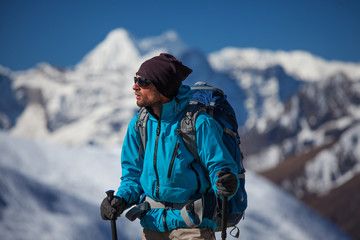 Wall Mural - hiker on the trek in himalayas, khumbu valley, nepal