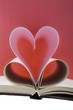 Walentynki - symboliczne serce i książka