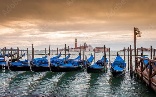 Nowoczesny obraz na płótnie Gondoles et San Giorgio à Venise